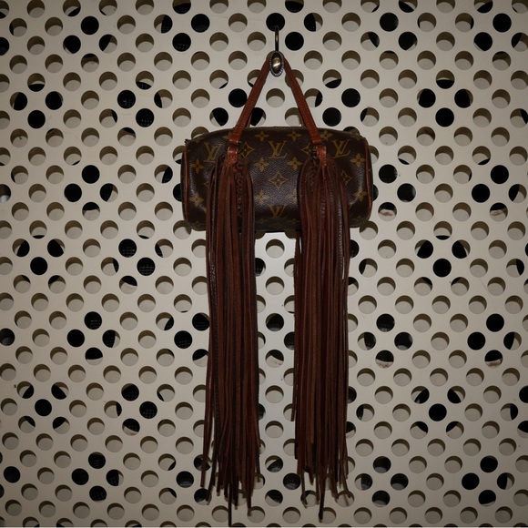 Louis Vuitton - Picture 1 of 6